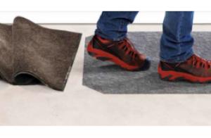 Riduci il rischio di scivolamenti con il tappetino adesivo Grippy Floor Mat